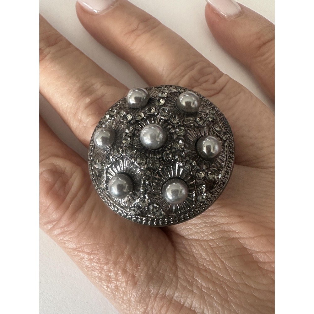 Silver Tone Crystal Faux Pearl Dome Cocktail Ring Womens Size 8-9 Stretch